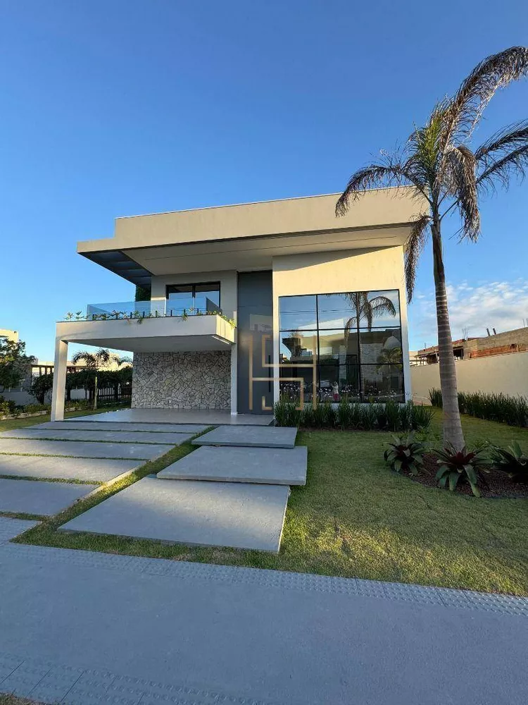 Casa de Condomínio à venda com 5 quartos, 380m² - Foto 1