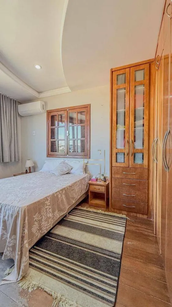 Casa, 3 quartos, 204 m² - Foto 6