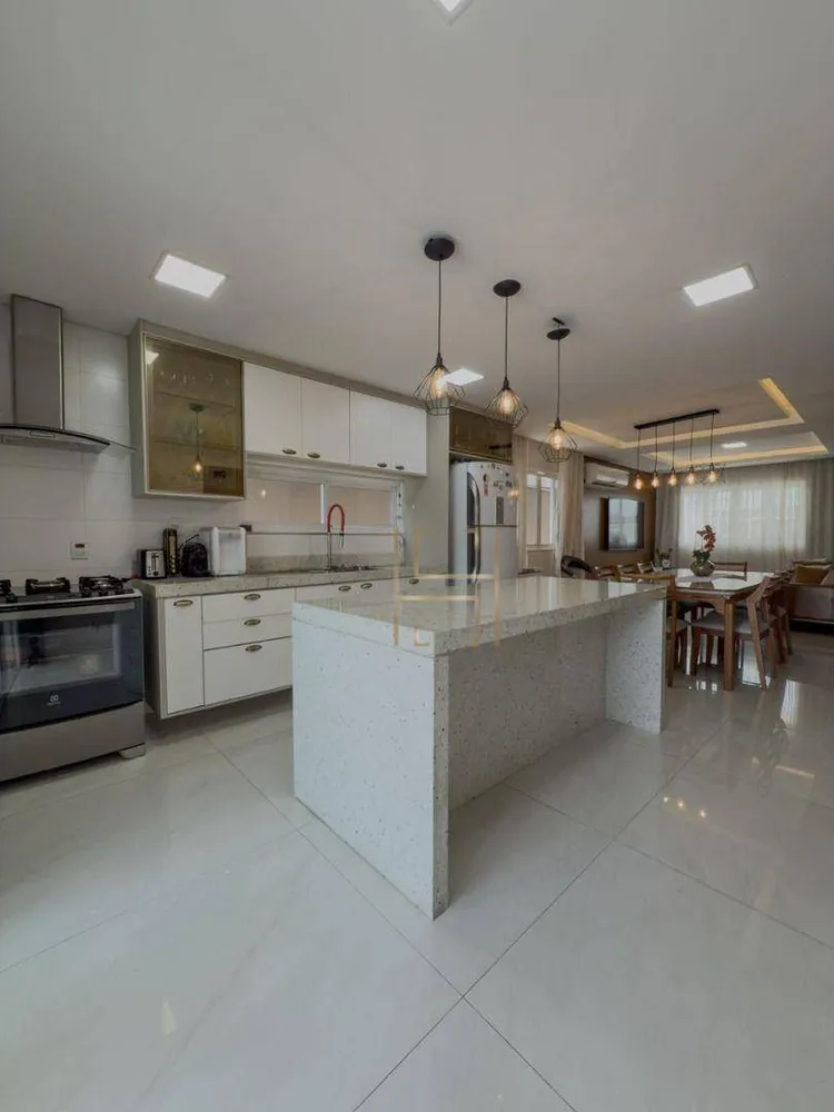Casa, 3 quartos, 180 m² - Foto 11