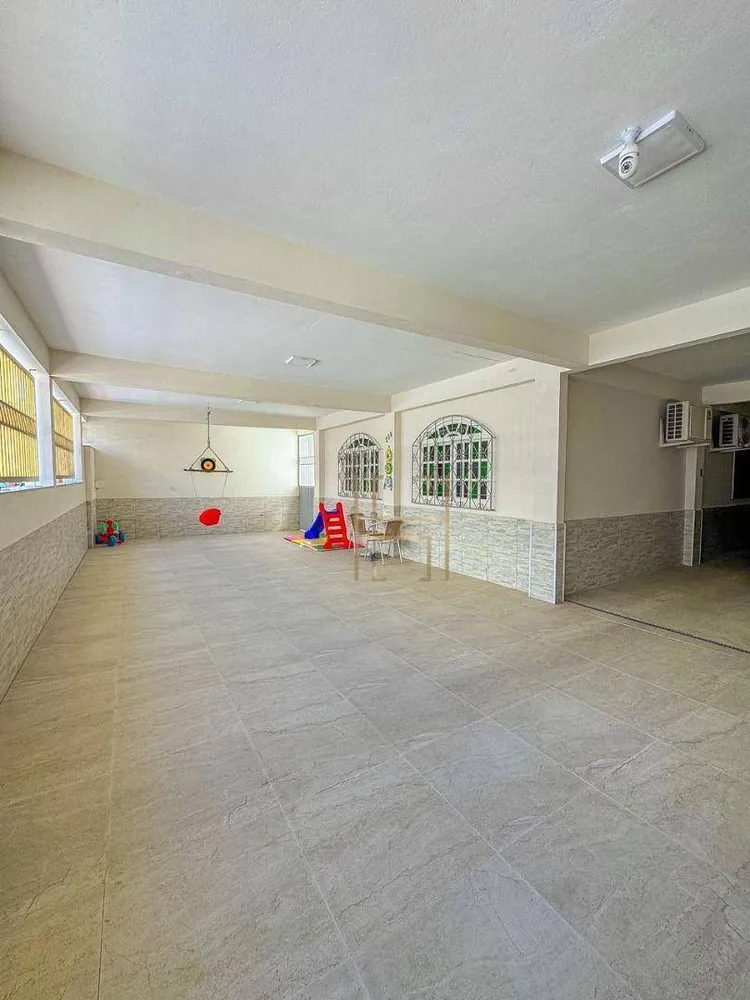 Casa, 3 quartos, 200 m² - Foto 1