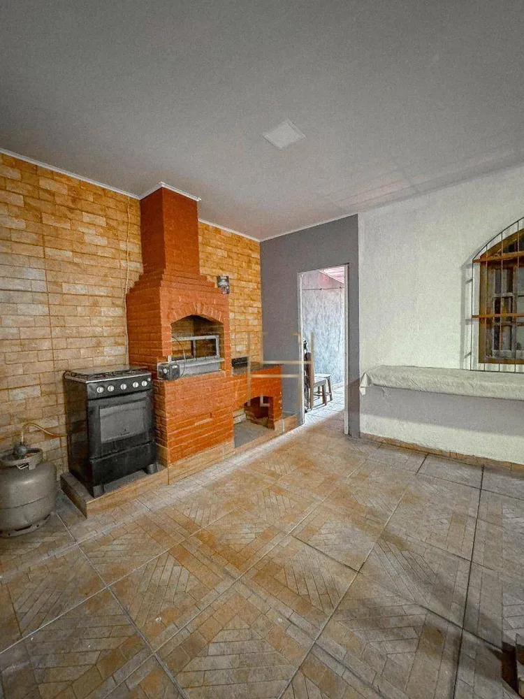 Casa, 4 quartos, 230 m² - Foto 1