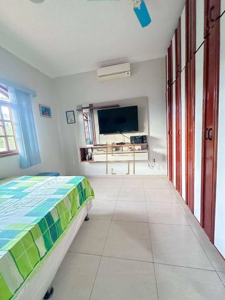 Casa, 4 quartos, 230 m² - Foto 10