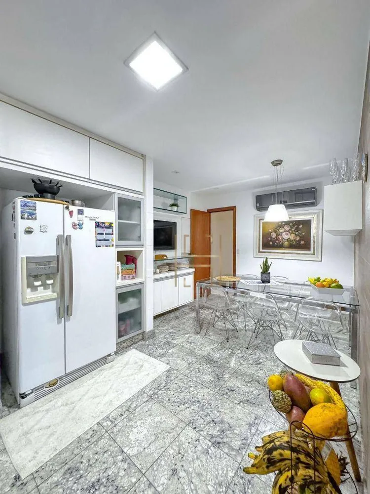 Cobertura, 4 quartos, 218 m² - Foto 4