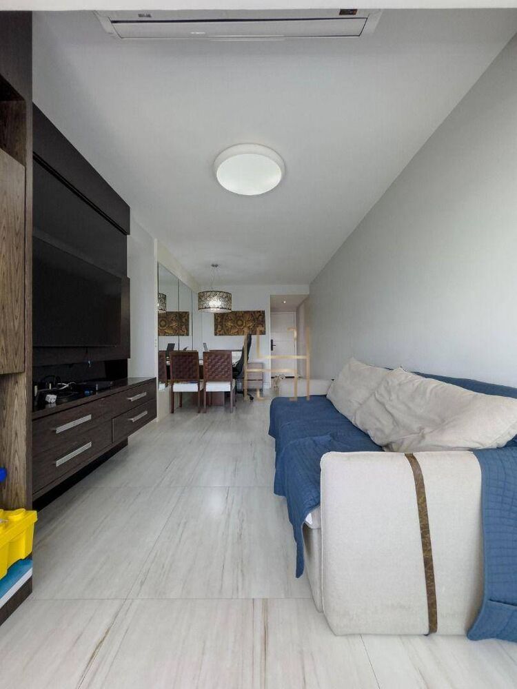 Apartamento à venda com 3 quartos, 1m² - Foto 7