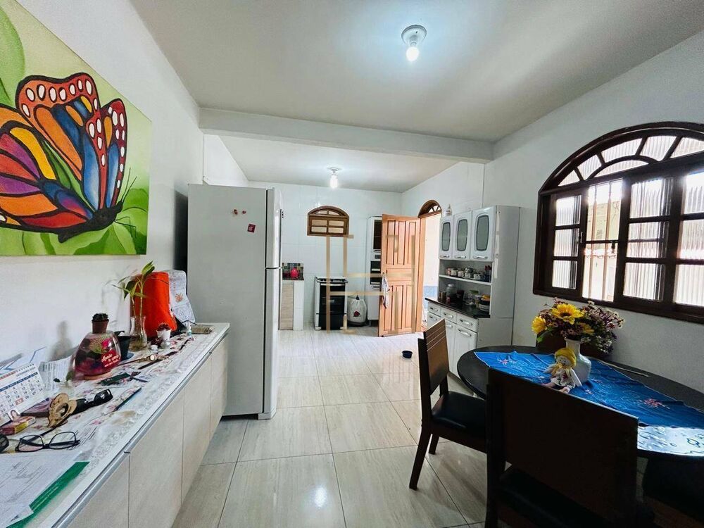 Casa, 3 quartos, 253 m² - Foto 4