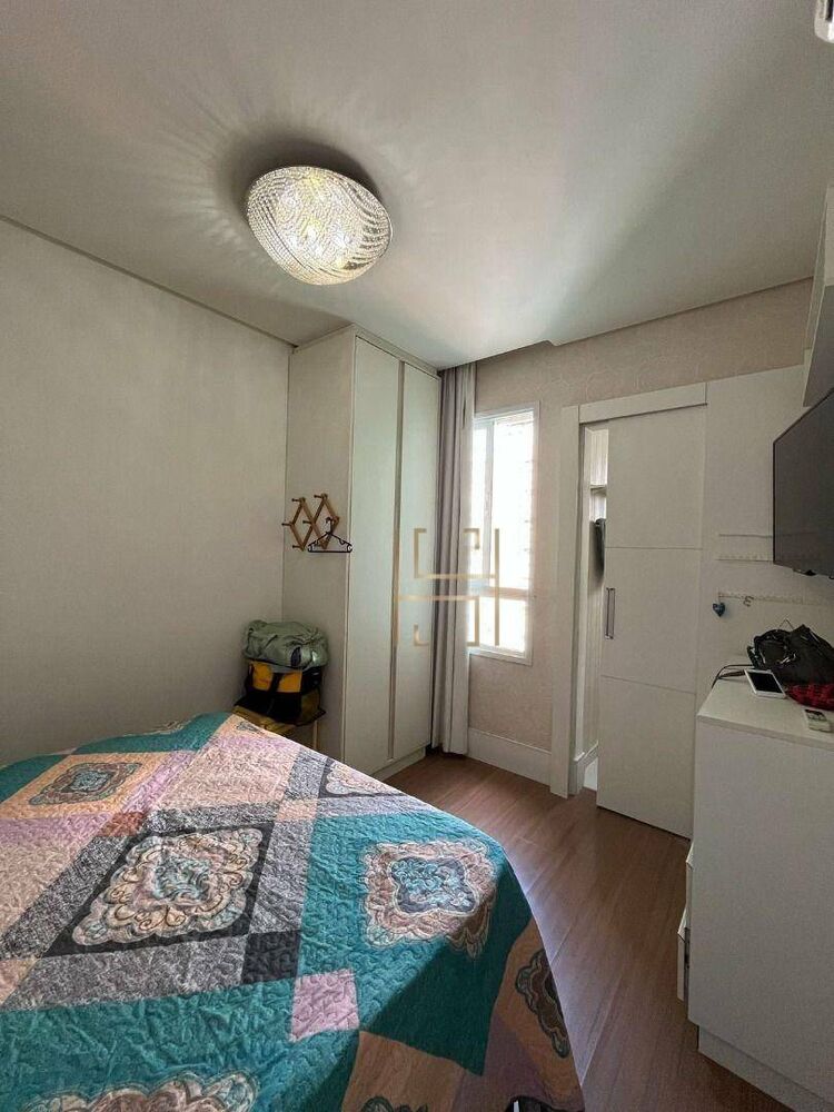 Apartamento à venda com 2 quartos, 67m² - Foto 8