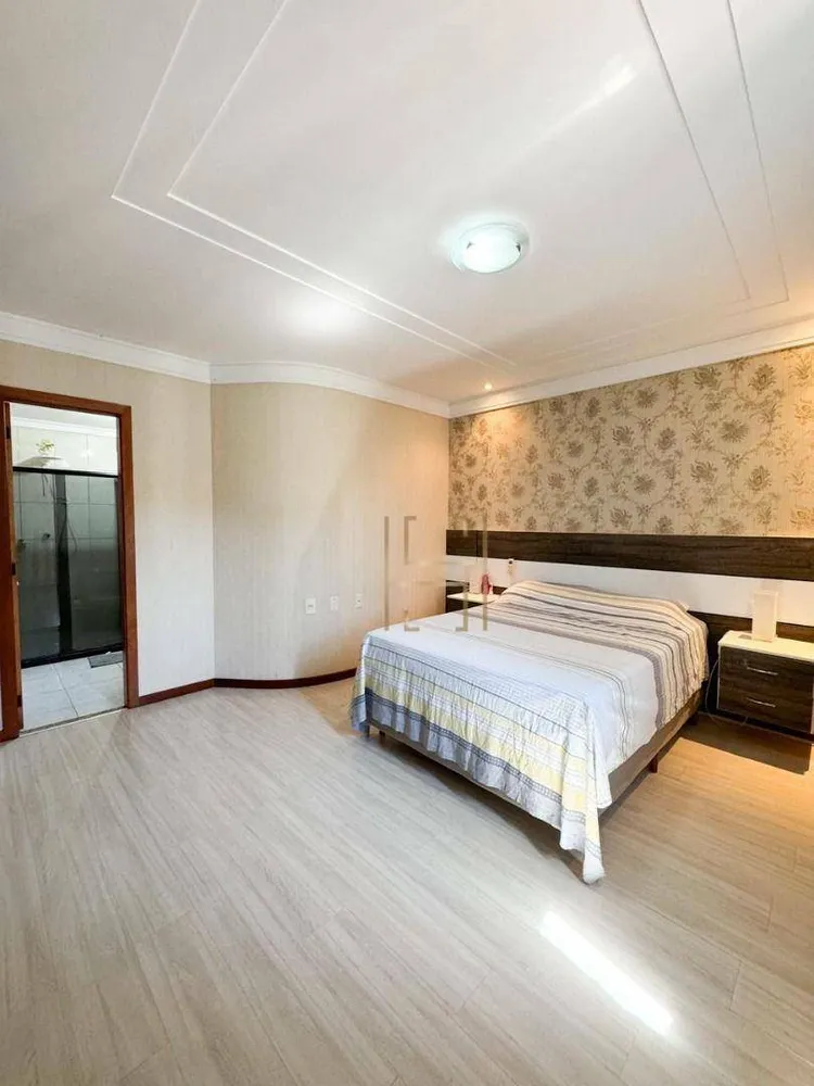 Casa, 4 quartos, 190 m² - Foto 4