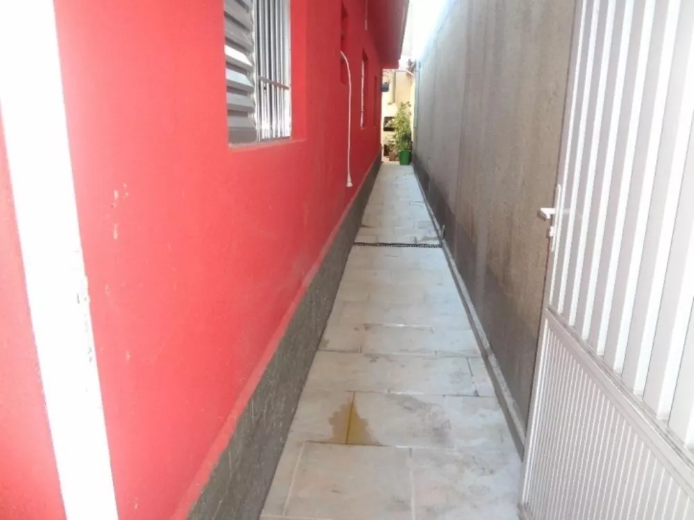 Casa à venda com 3 quartos, 100m² - Foto 3