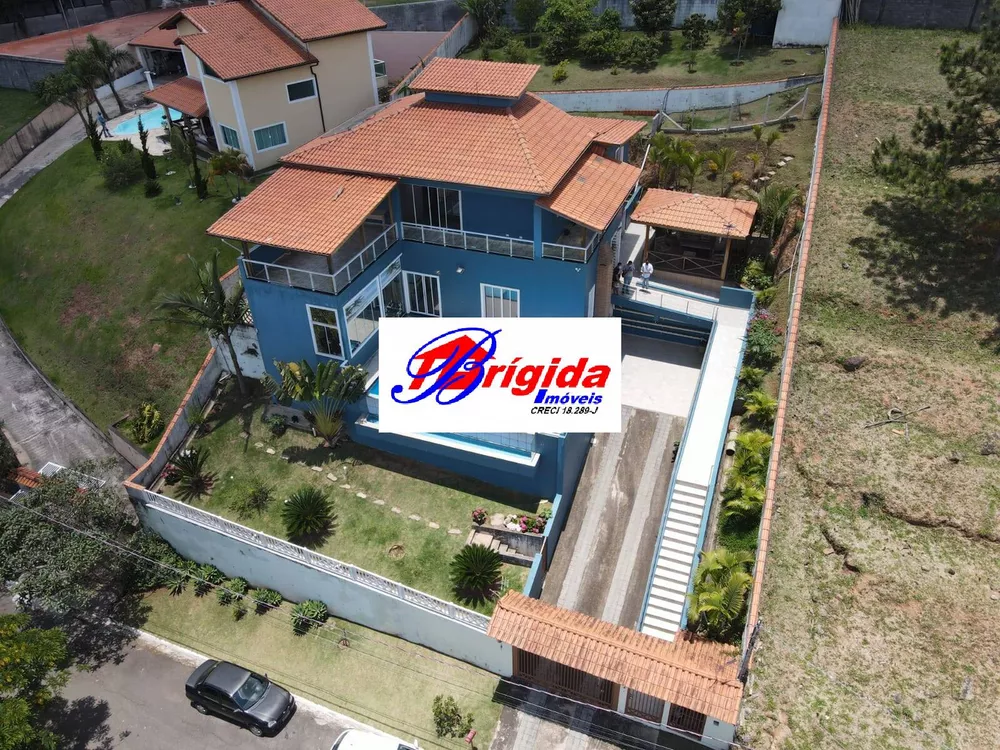 Casa de Condomínio à venda com 3 quartos, 320m² - Foto 1