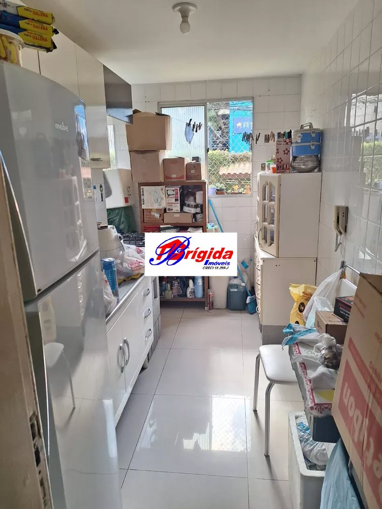 Apartamento à venda com 2 quartos, 45m² - Foto 3