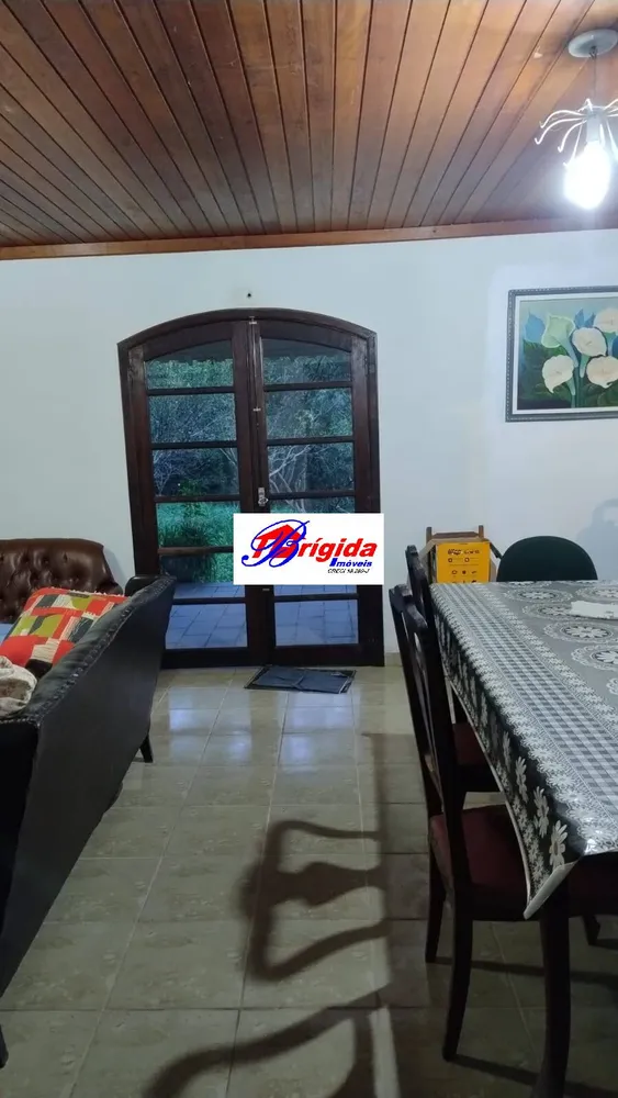 Chácara, 3 quartos, 2220 m² - Foto 3