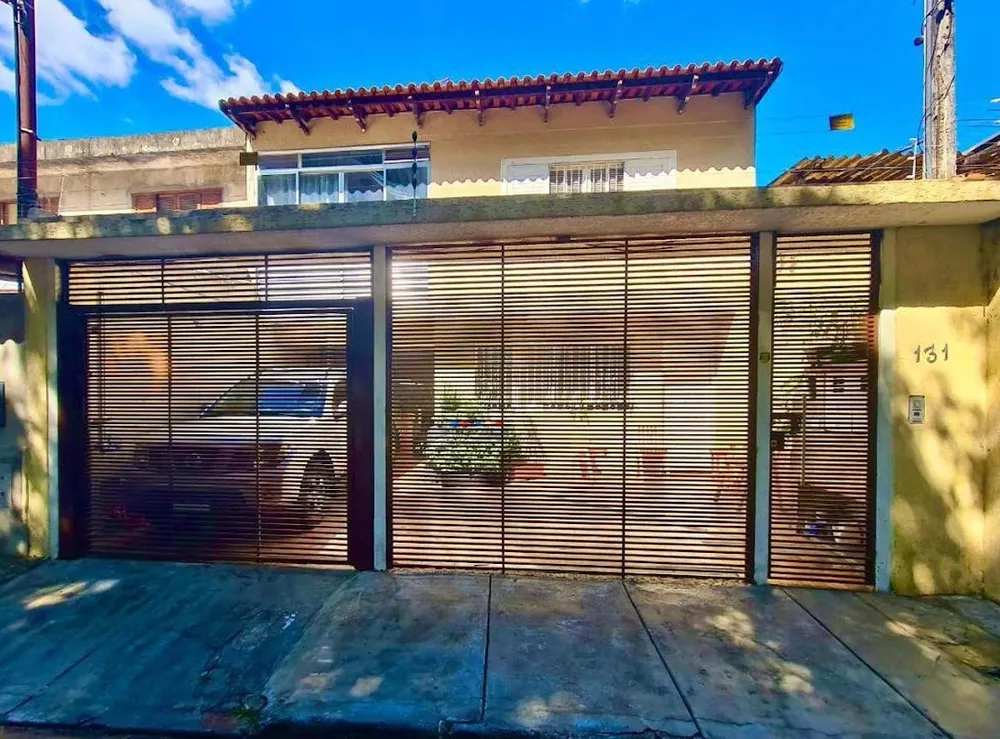 Casa, 5 quartos, 236 m² - Foto 2