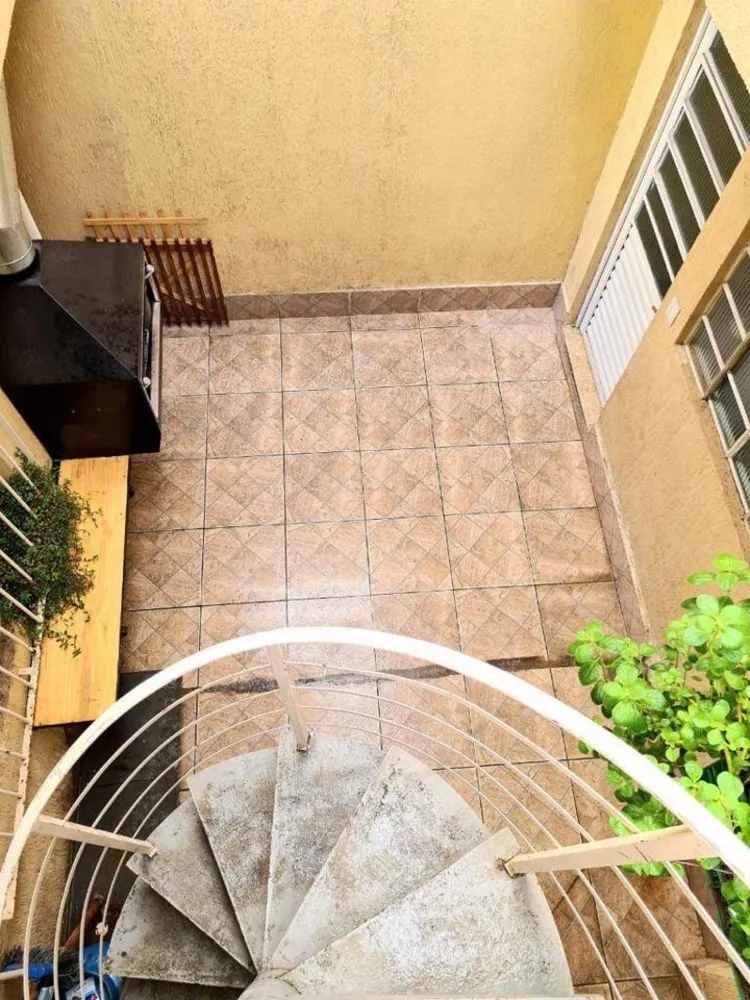 Casa, 5 quartos, 236 m² - Foto 1