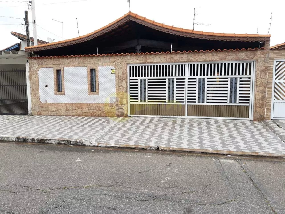 Casa à venda com 3 quartos, 300m² - Foto 1