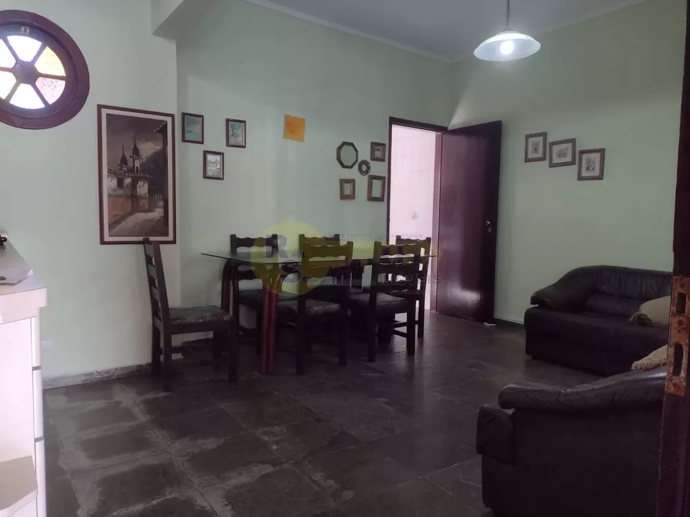 Casa à venda com 3 quartos, 150m² - Foto 1