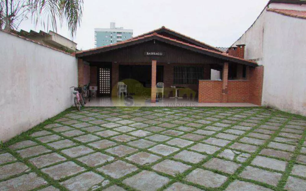 Casa à venda com 3 quartos, 95m² - Foto 1