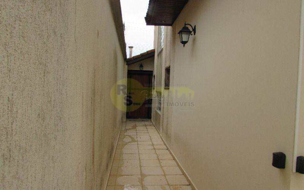Casa, 3 quartos, 200 m² - Foto 2