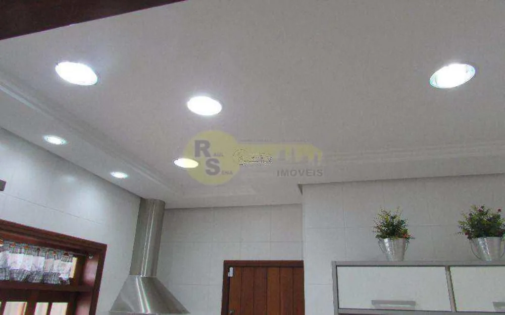 Casa, 3 quartos, 200 m² - Foto 8