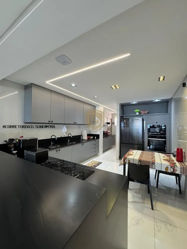 Apartamento, 3 quartos, 177 m² - Foto 2