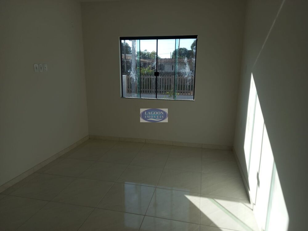 Casa à venda com 2 quartos, 82m² - Foto 3