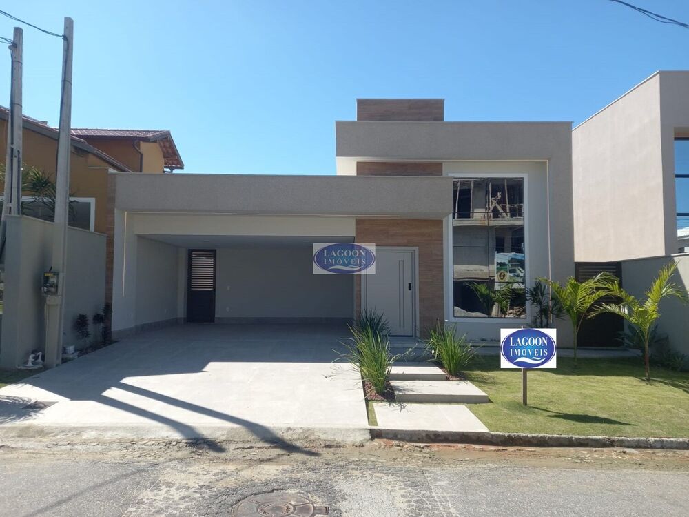 Casa à venda com 3 quartos, 198m² - Foto 1