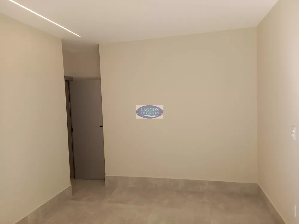 Casa, 3 quartos, 198 m² - Foto 4