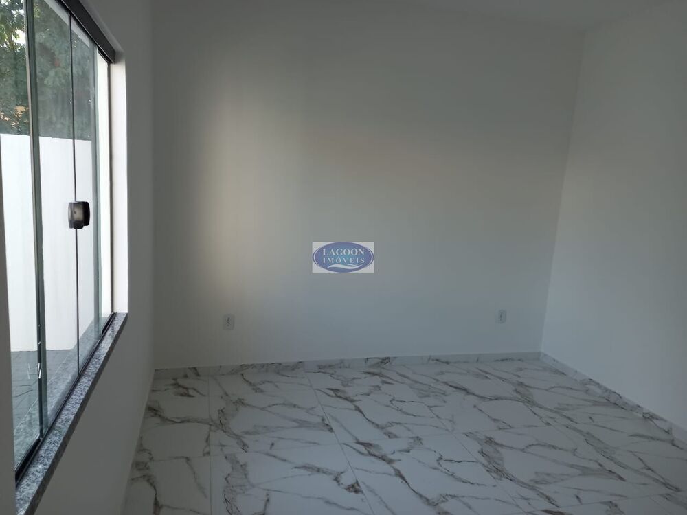 Casa à venda com 2 quartos, 95m² - Foto 3
