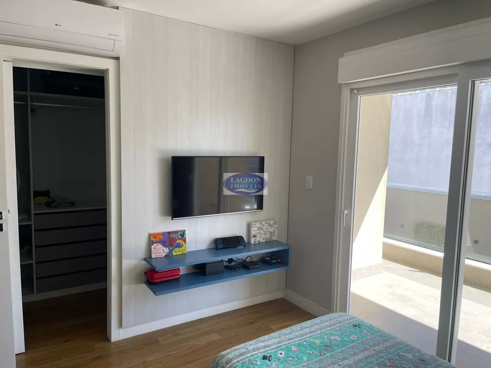 Casa, 4 quartos, 330 m² - Foto 9