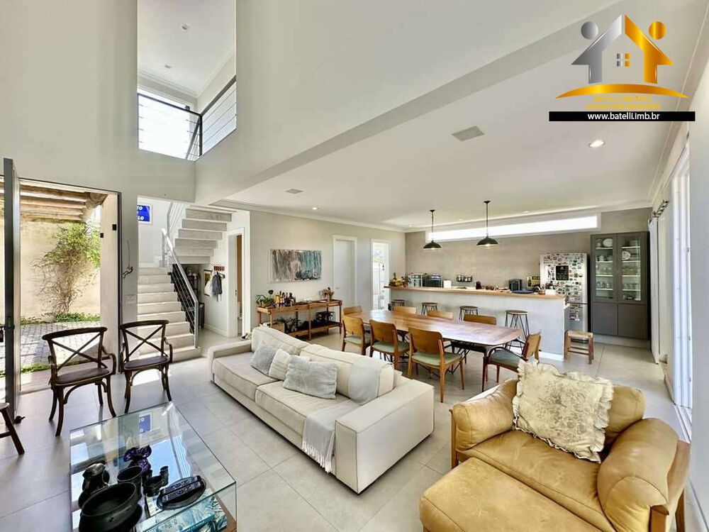 Casa de Condomínio à venda com 4 quartos, 409m² - Foto 1