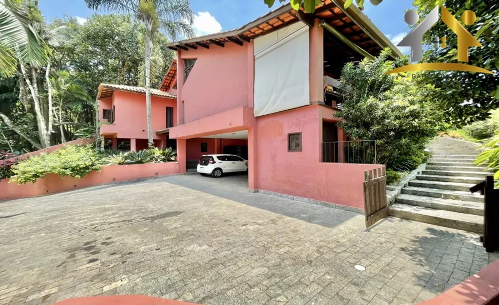 Casa de Condomínio à venda com 4 quartos, 256m² - Foto 2