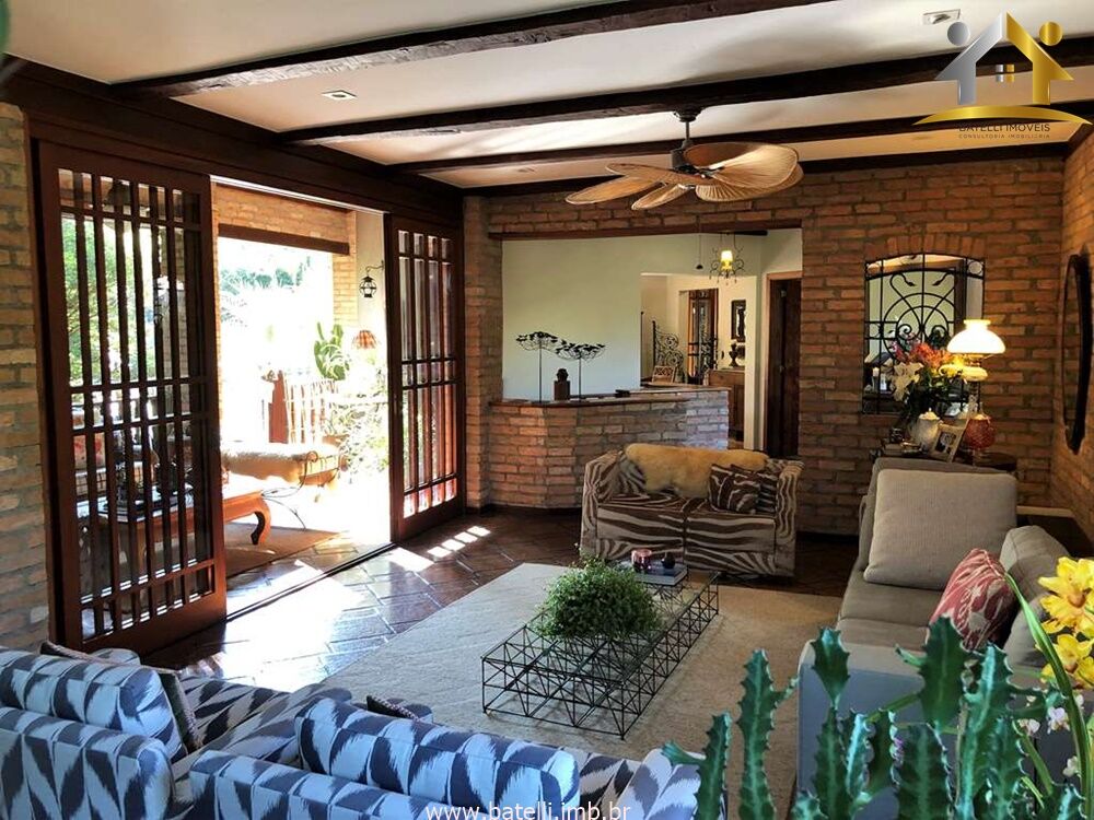 Casa de Condomínio à venda com 4 quartos, 450m² - Foto 3