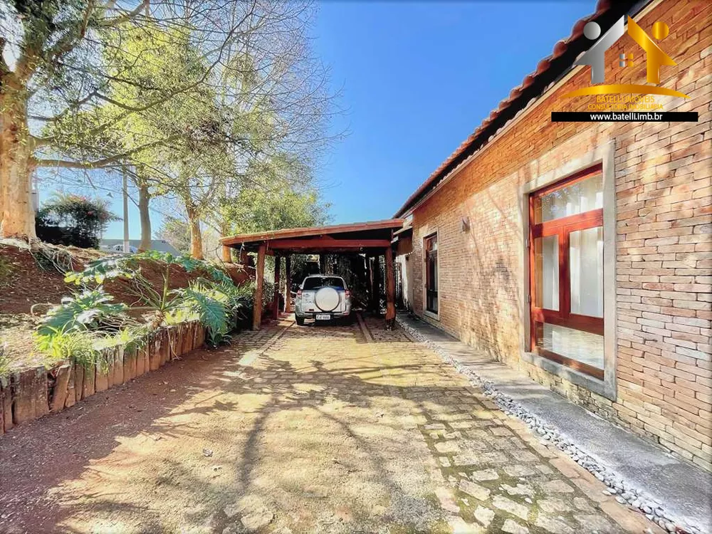 Casa de Condomínio à venda com 3 quartos, 330m² - Foto 4