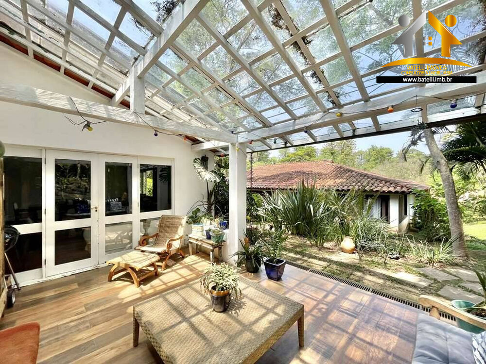 Casa de Condomínio à venda com 4 quartos, 283m² - Foto 2