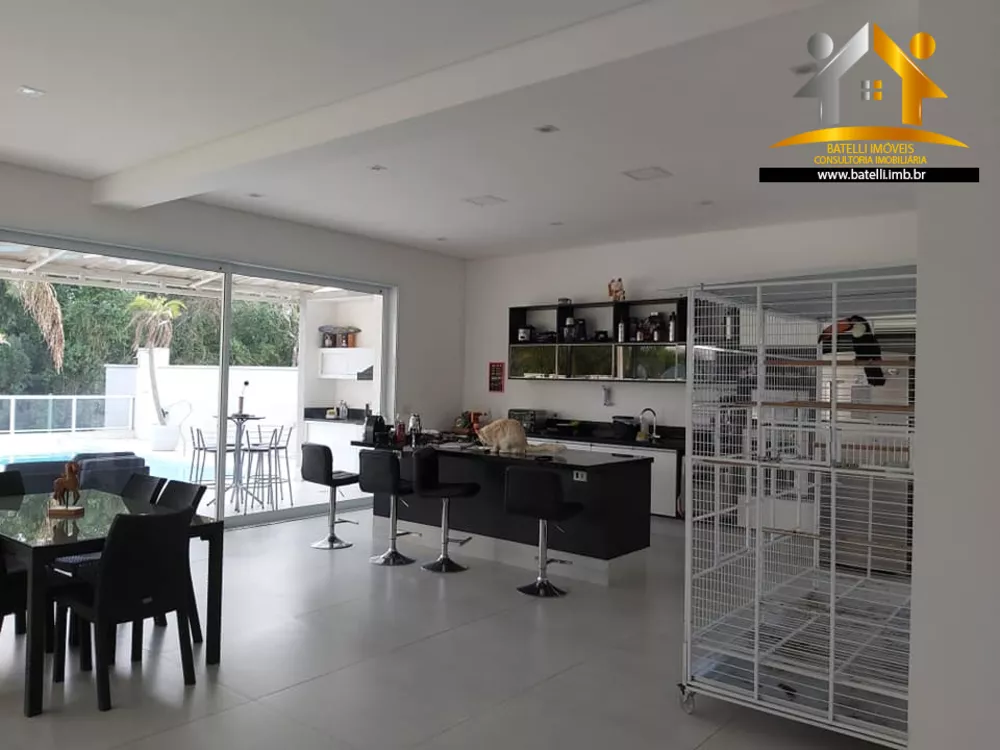 Casa de Condomínio à venda com 3 quartos, 336m² - Foto 3