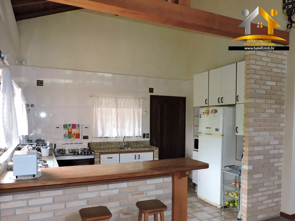 Casa de Condomínio à venda com 5 quartos, 530m² - Foto 3