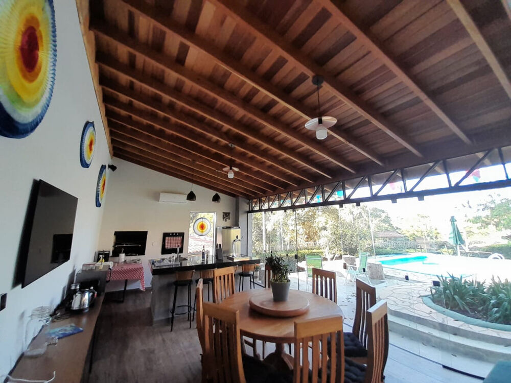 Casa, 3 quartos, 258 m² - Foto 1