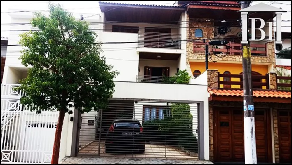 Casa à venda com 3 quartos, 270m² - Foto 2