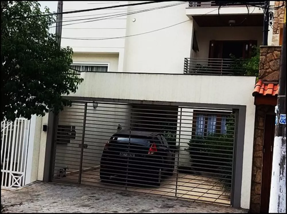 Casa à venda com 3 quartos, 270m² - Foto 1