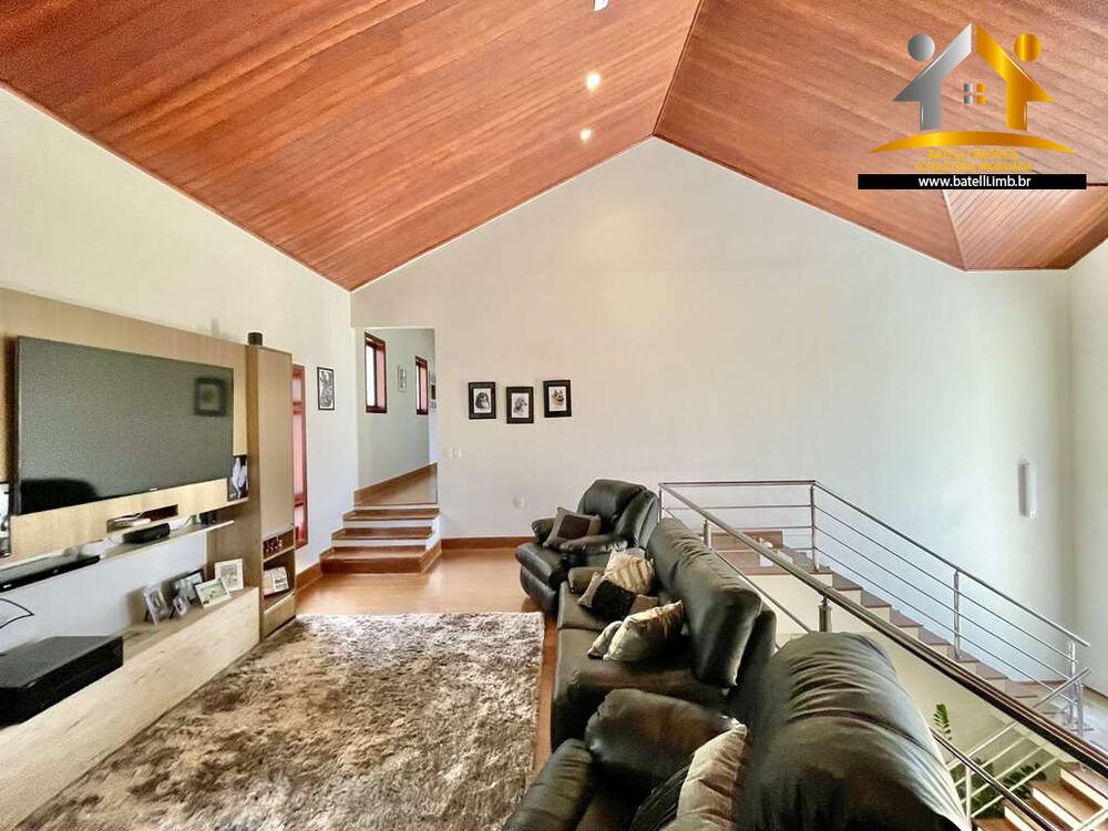 Casa à venda com 5 quartos, 618m² - Foto 2