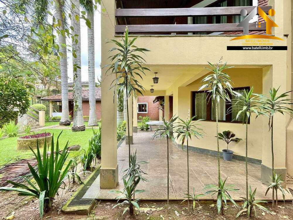 Casa de Condomínio à venda com 4 quartos, 428m² - Foto 2