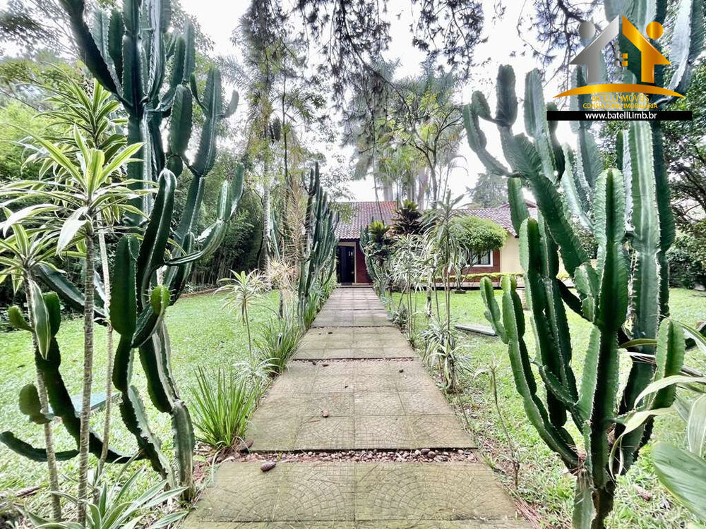 Casa de Condomínio à venda com 4 quartos, 428m² - Foto 1