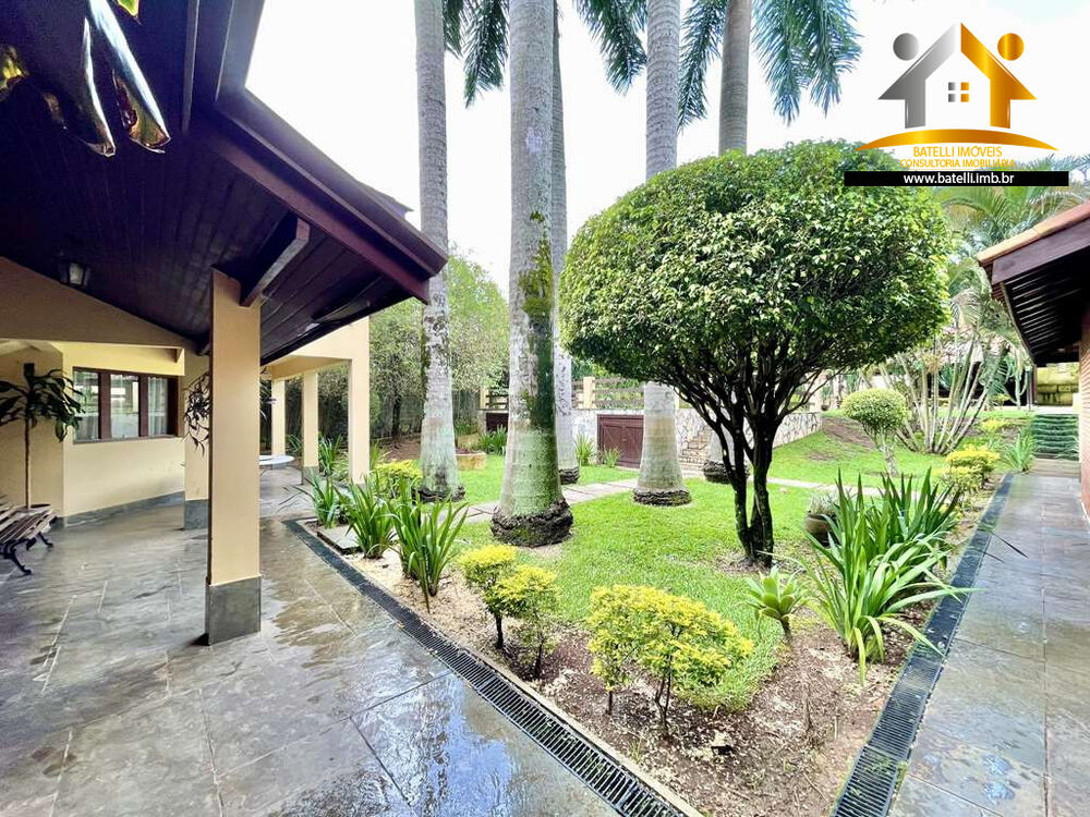 Casa de Condomínio à venda com 4 quartos, 428m² - Foto 3