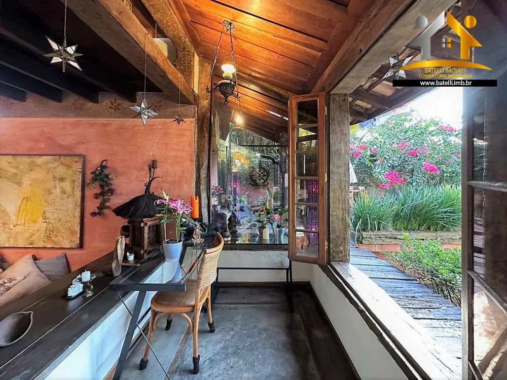 Casa, 4 quartos, 334 m² - Foto 2