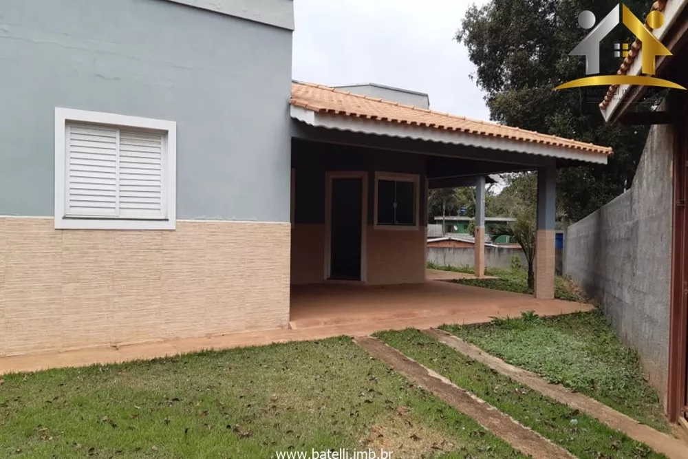 Casa à venda com 3 quartos, 150m² - Foto 1