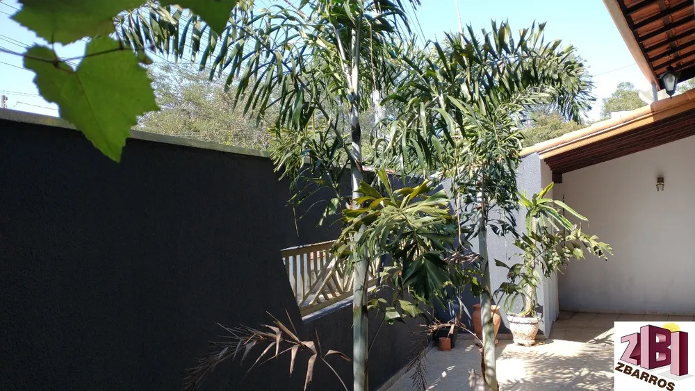 Casa, 3 quartos, 196 m² - Foto 1