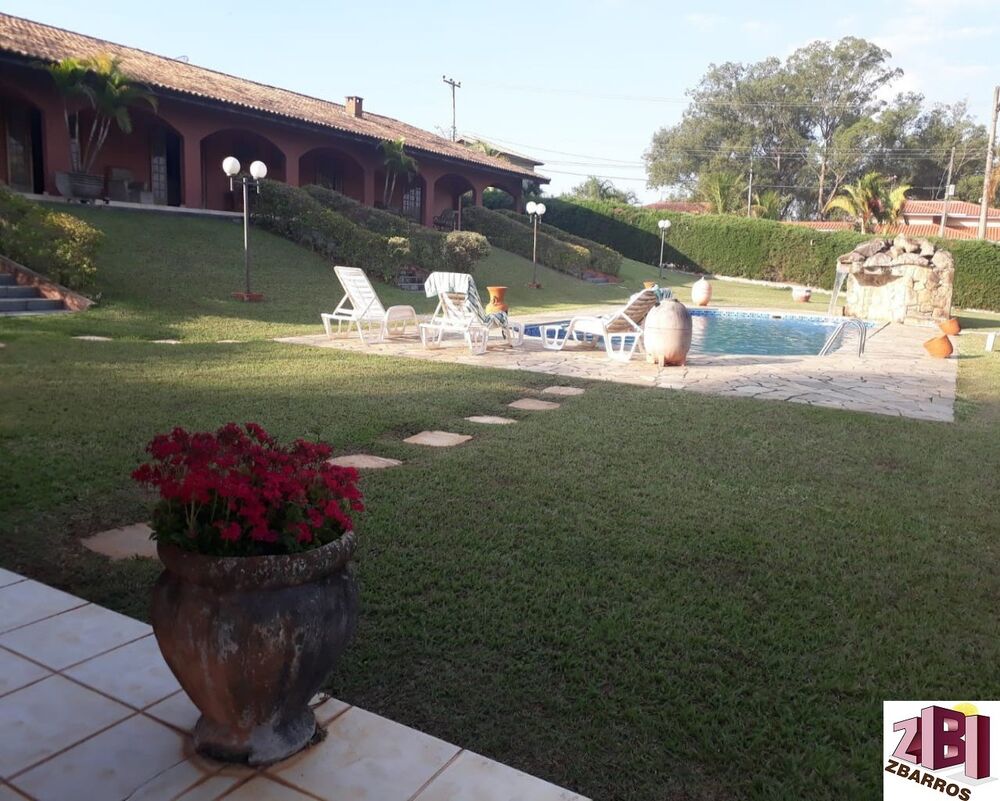 Chácara à venda com 6 quartos, 1982m² - Foto 2