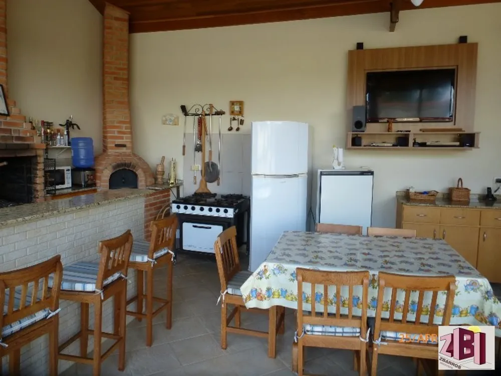 Chácara, 5 quartos, 1753 m² - Foto 1