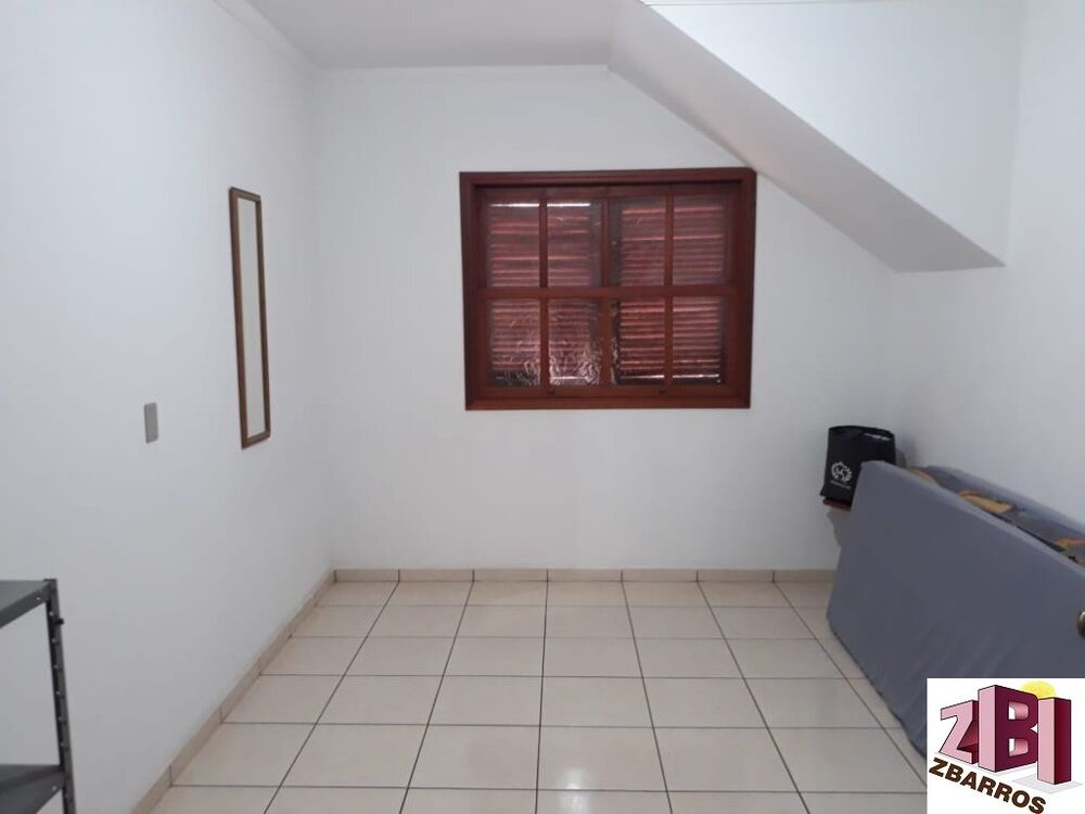 Sobrado à venda com 4 quartos, 275m² - Foto 3