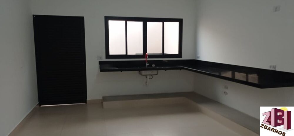 Casa à venda com 3 quartos, 167m² - Foto 3