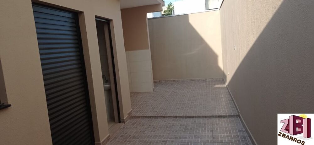 Casa à venda com 3 quartos, 167m² - Foto 2
